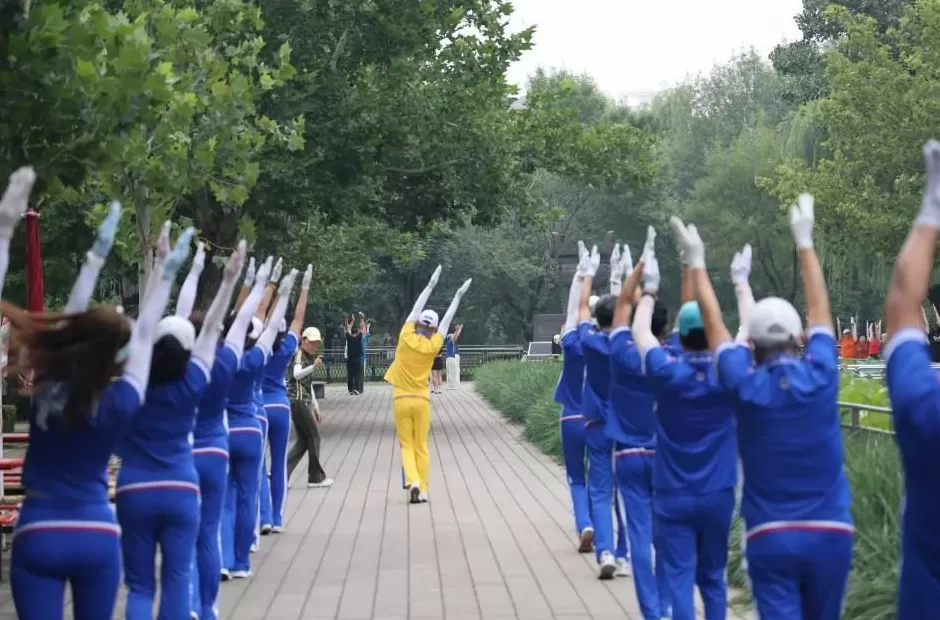 “暴走团”里的老年江湖-第4张图片-