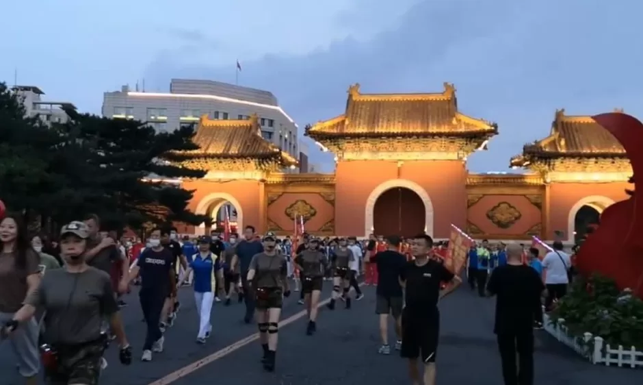 “暴走团”里的老年江湖-第2张图片-