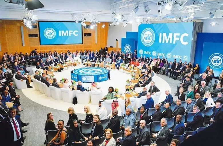 潘功胜：国际货币体系可能继续朝着少数几个主权货币并存、相互竞争、相互制衡的格局演进-第1张图片-