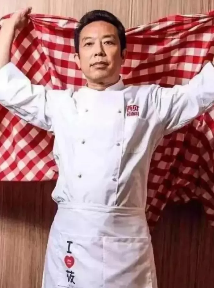 贾国龙：大二退学，37年打造餐饮帝国，如今深陷争议漩涡-第1张图片-