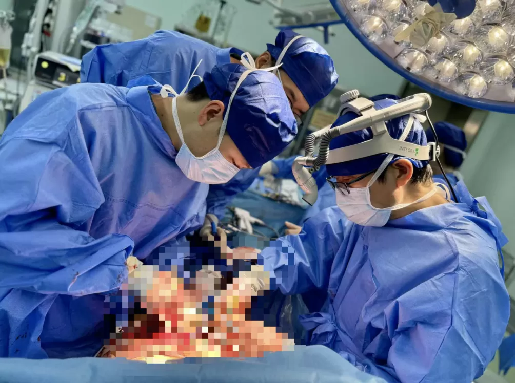 上海首例青少年双肺移植联合手术完成，13岁少女转危为安-第2张图片-