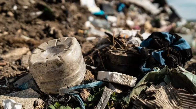 地方新闻精选 | 女子踩氢氟酸身亡事发地为拆迁废弃地块 合肥严打网络谣言今年已查处84人-第1张图片-