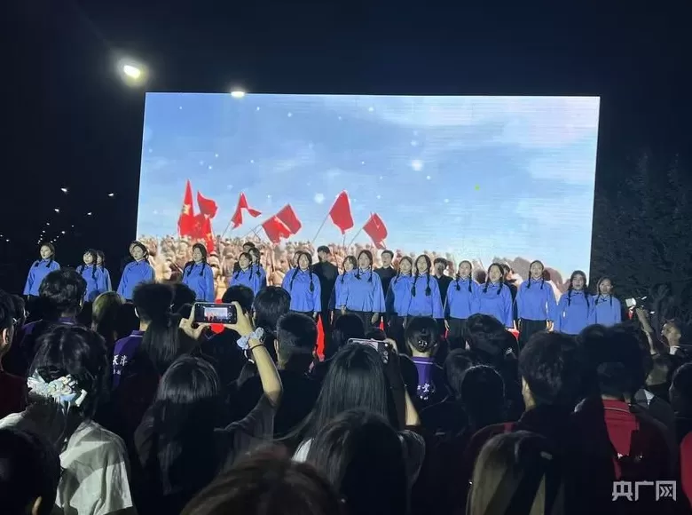 万名师生共悟“延安精神”沉浸式“大思政课”燃动青春-第2张图片-