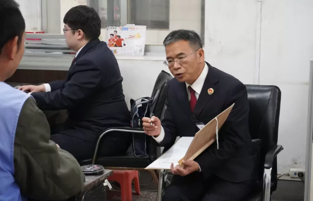 在押盗窃惯犯隐匿真实身份引怀疑，检察机关抽丝剥茧发现24年前命案逃犯-第1张图片-