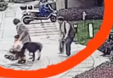 深夜，变态邻居又开始了……-第28张图片-