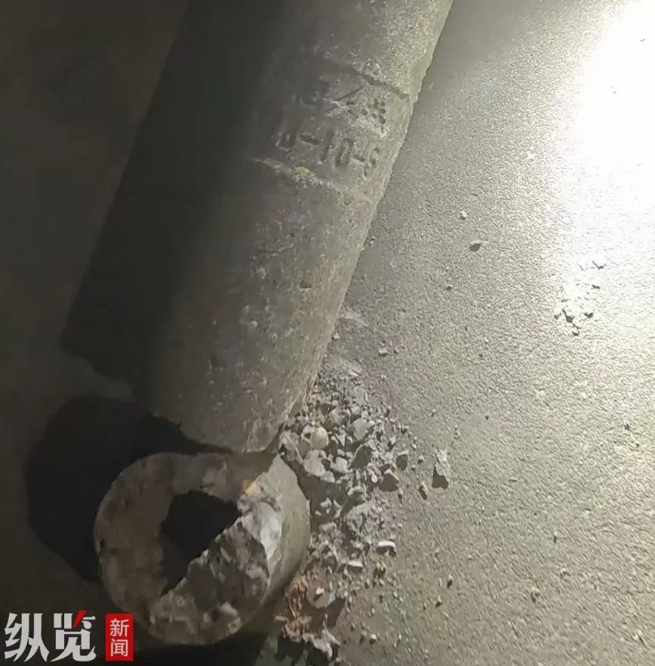 痛心！湖南5岁女童被突然倾倒的废弃电线杆砸中不幸身亡，多方回应-第2张图片-