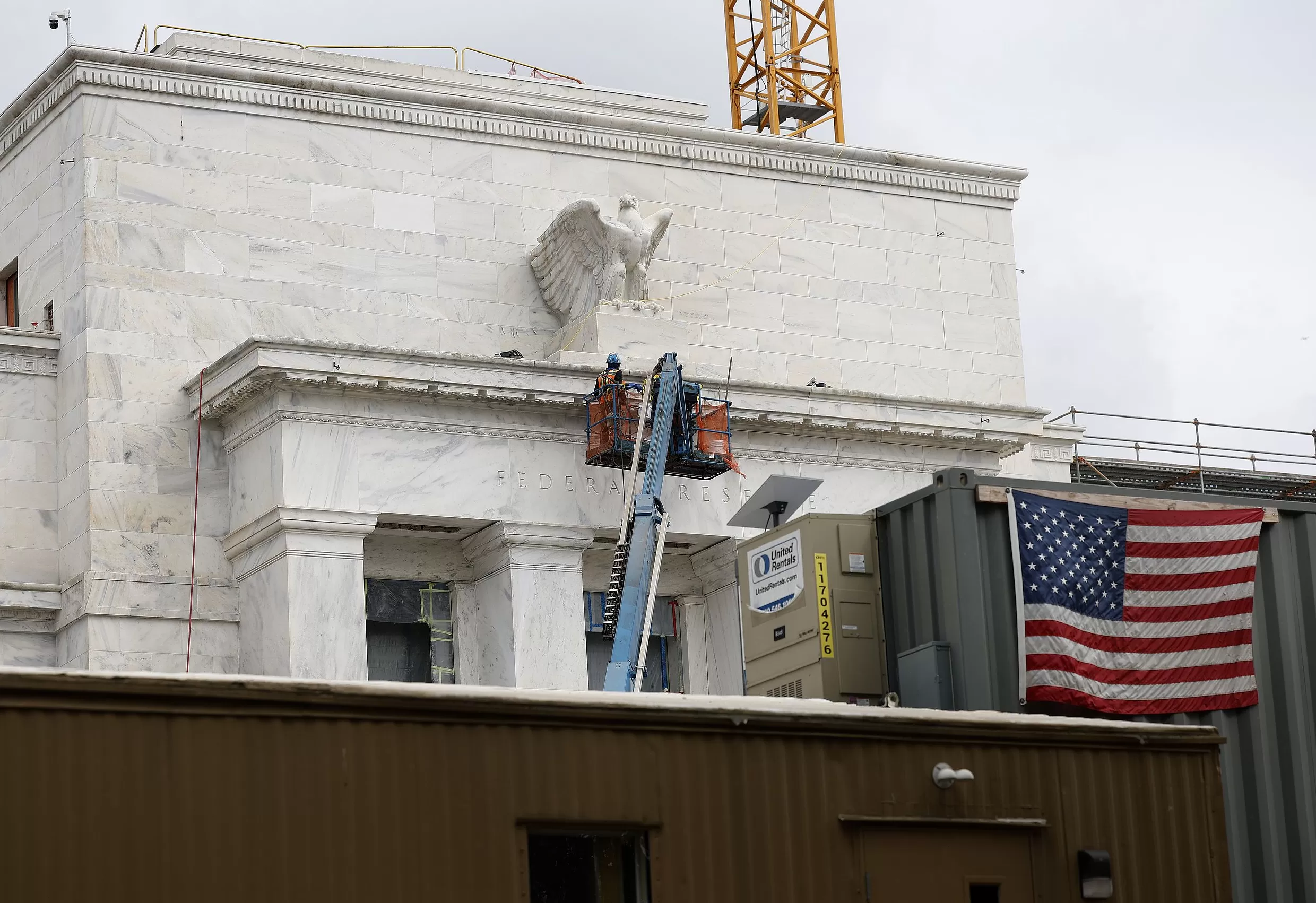 美联储降息箭在弦上，但幅度该多大内部分歧严重-第1张图片-