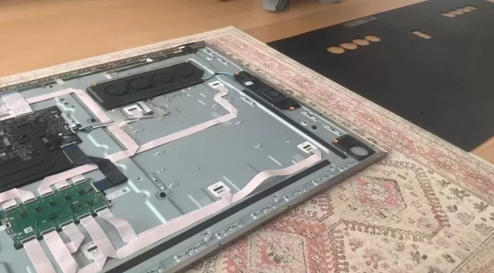 三星电视机十个月内两次出现黑屏故障，客服：此前未收到类似投诉-第1张图片-