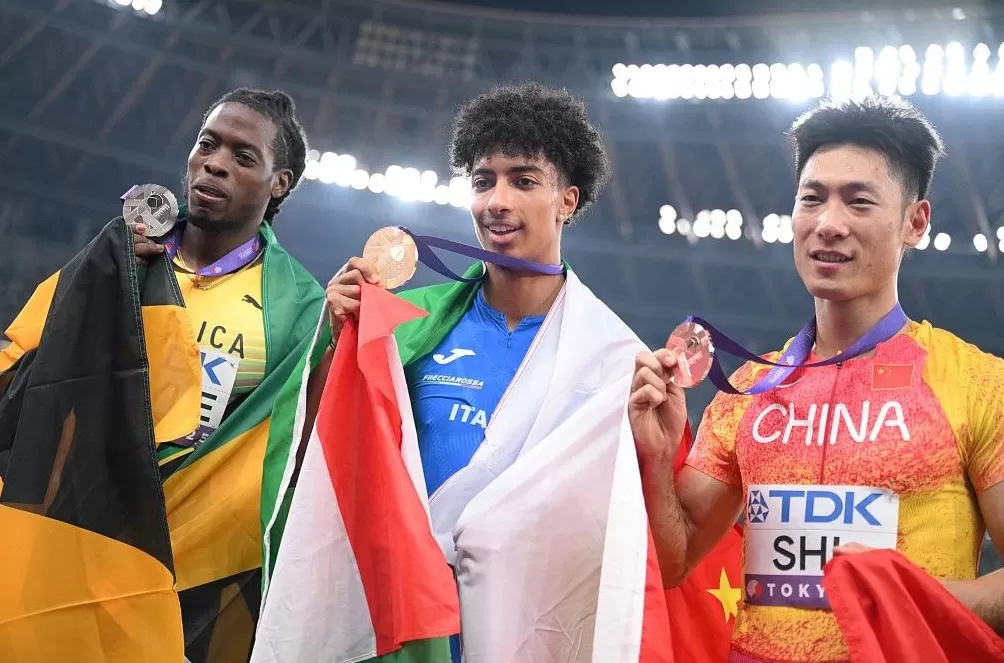 8米33！世锦赛跳远摘铜，石雨豪找回曾经一飞冲天的自己-第3张图片-