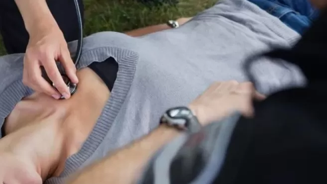 女子散步误踩氢氟酸身亡!致命“化骨水”竟可网购,烧伤救治专家发声-第1张图片- 女子散步误踩氢氟酸身亡!致命“化骨水”竟可网购,烧伤救治专家发声-第1张图片-