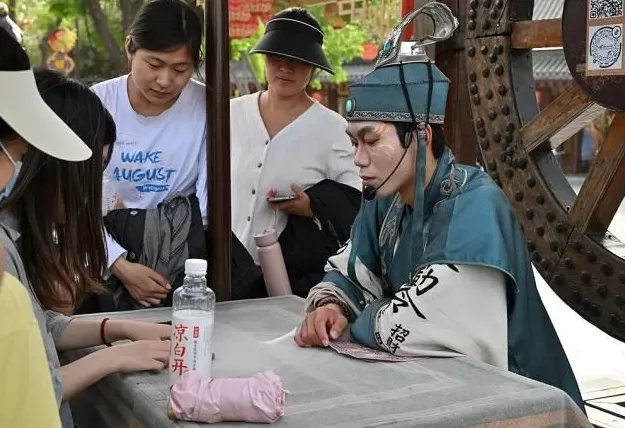 蓝领招聘,在写字楼里疯抢白领-第9张图片- 蓝领招聘,在写字楼里疯抢白领-第9张图片-