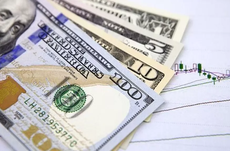 91万就业岗位“蒸发”，美联储下周“豪赌”50基点降息？历史记录敲响衰退警钟-第1张图片-