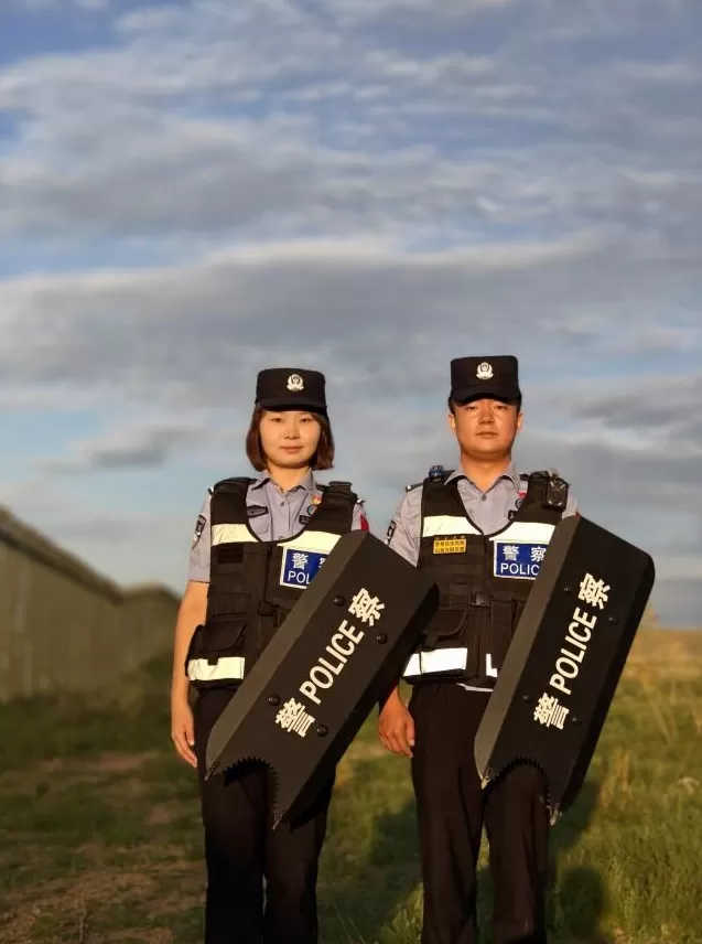 北疆党旗红｜内蒙古达茂旗三代戍边人边境线上的血脉与誓言-第4张图片-