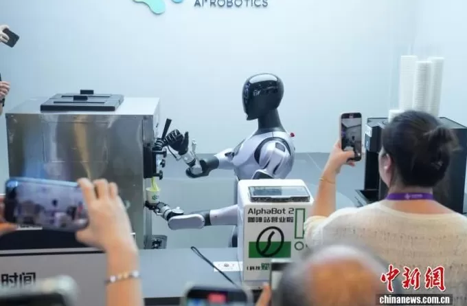 从“榴莲和燕窝”到“AI机器人”，外媒热议东博会-第2张图片-