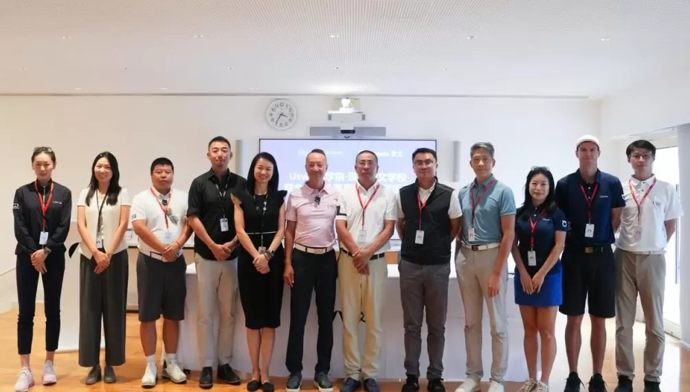 体坛联播｜曼城击败那不勒斯，拉什福德双响助巴萨开门红-第11张图片-