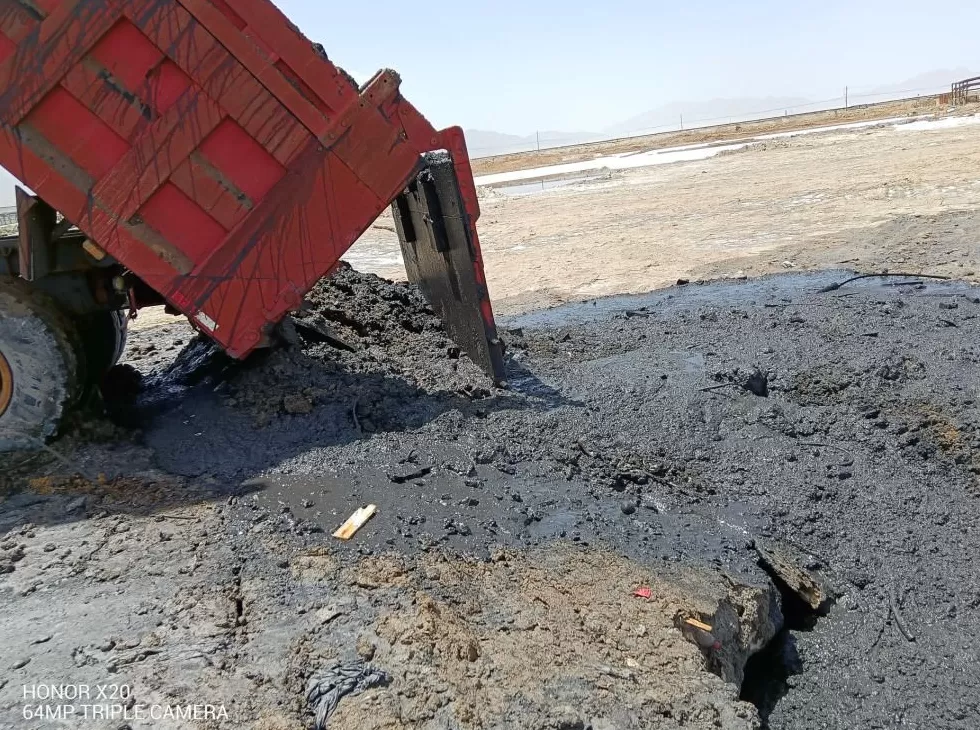 无视中央环保督察,青海一“矿霸”非法填埋万吨工业危险废物-第2张图片- 无视中央环保督察,青海一“矿霸”非法填埋万吨工业危险废物-第2张图片-