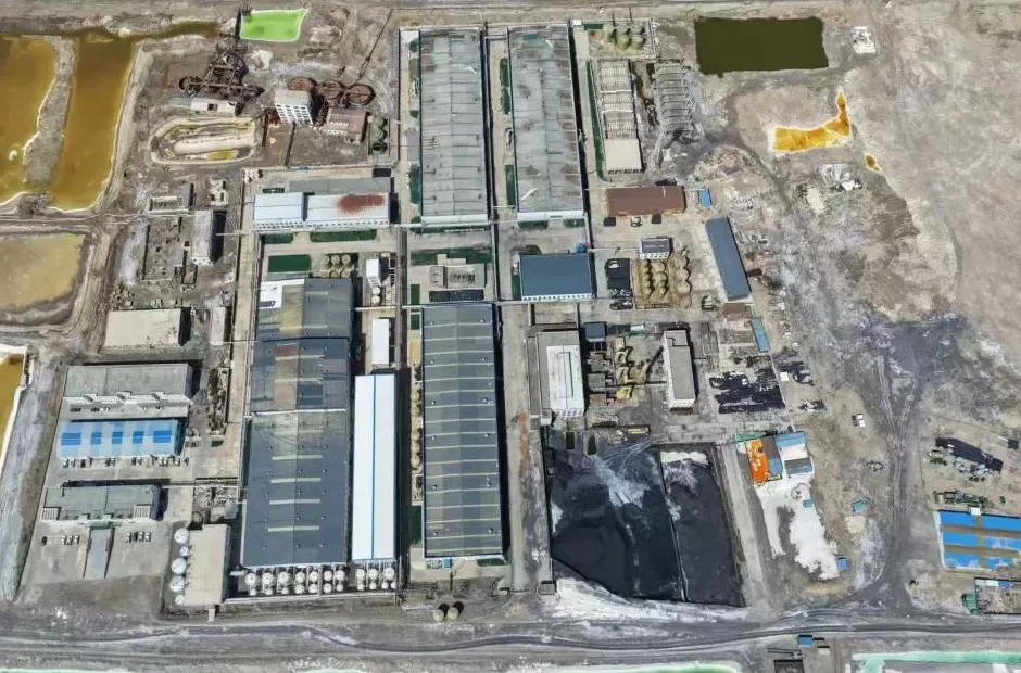 无视中央环保督察，青海一“矿霸”非法填埋万吨危废-第4张图片-