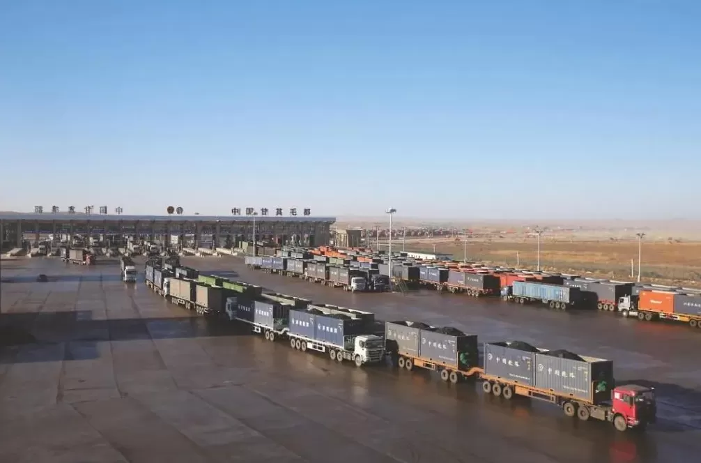 北疆党旗红|内蒙古甘其毛都口岸用“钢铁和代码”打造智慧口岸样板,绘跨境物流新图景-第1张图片- 北疆党旗红|内蒙古甘其毛都口岸用“钢铁和代码”打造智慧口岸样板,绘跨境物流新图景-第1张图片-