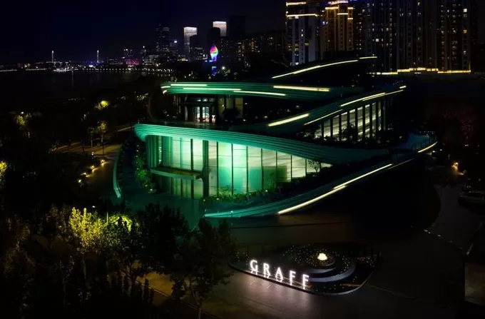 从珍稀原石到珠宝盒：“名钻之王”格拉夫在上海讲述65年历史-第1张图片-