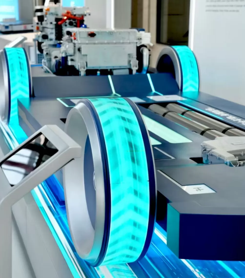 “中国车谷”里的年轻人:用工匠精神创新汽车引擎,助东风吹向全球-第2张图片- “中国车谷”里的年轻人:用工匠精神创新汽车引擎,助东风吹向全球-第2张图片-