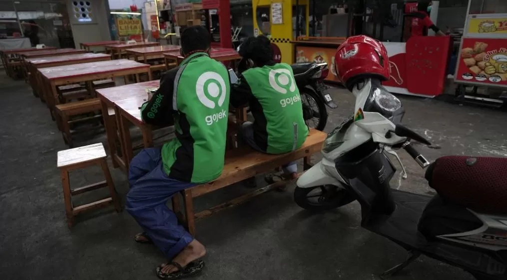 考公上岸还是外卖骑手,这不是印尼年轻人考虑的问题|907编辑部-第1张图片- 考公上岸还是外卖骑手,这不是印尼年轻人考虑的问题|907编辑部-第1张图片-