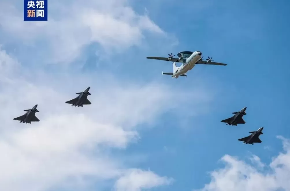 空警-500和歼-20同框，长春航展第一波高清大图来了-第4张图片-