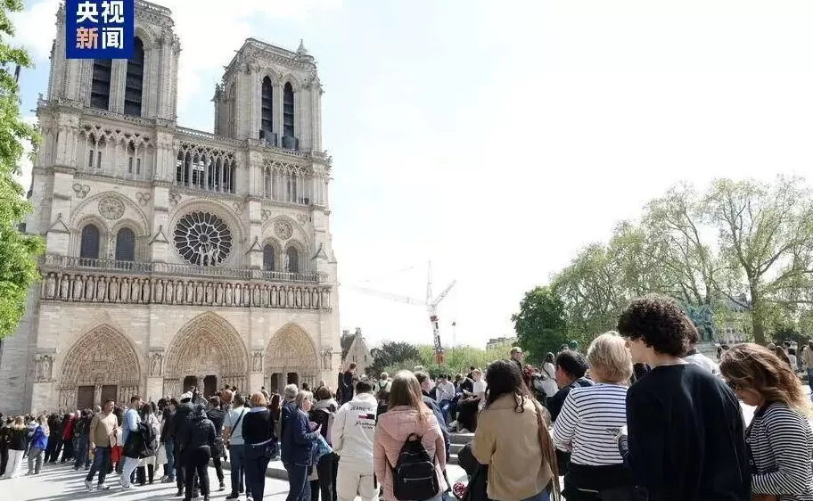 火灾6年后，巴黎圣母院钟楼将首次对游客重新开放-第1张图片-