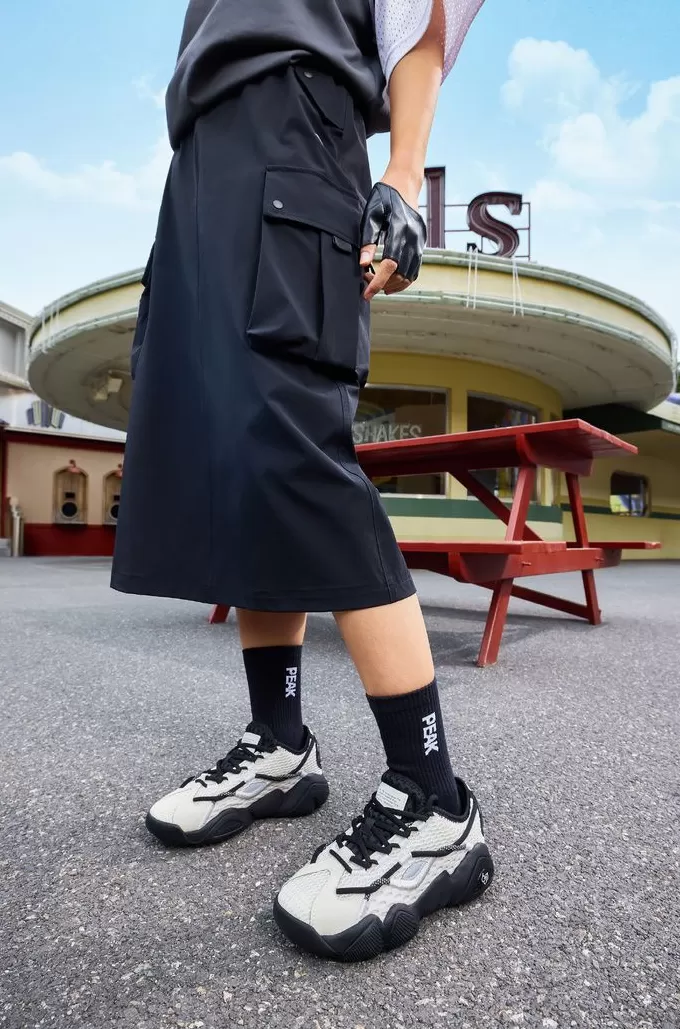 比安踏更早成立的匹克，为何裁员降薪失去了先机？-第3张图片-