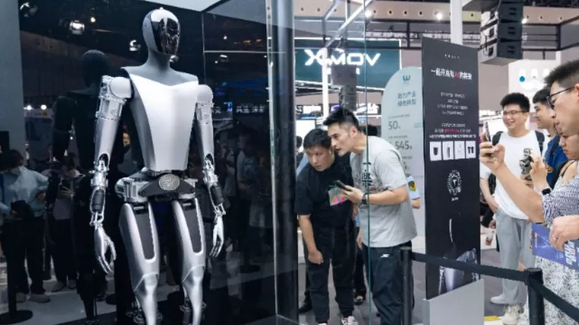 特斯拉获1万台 Optimus机器人订单？马斯克否认：假的-第1张图片-