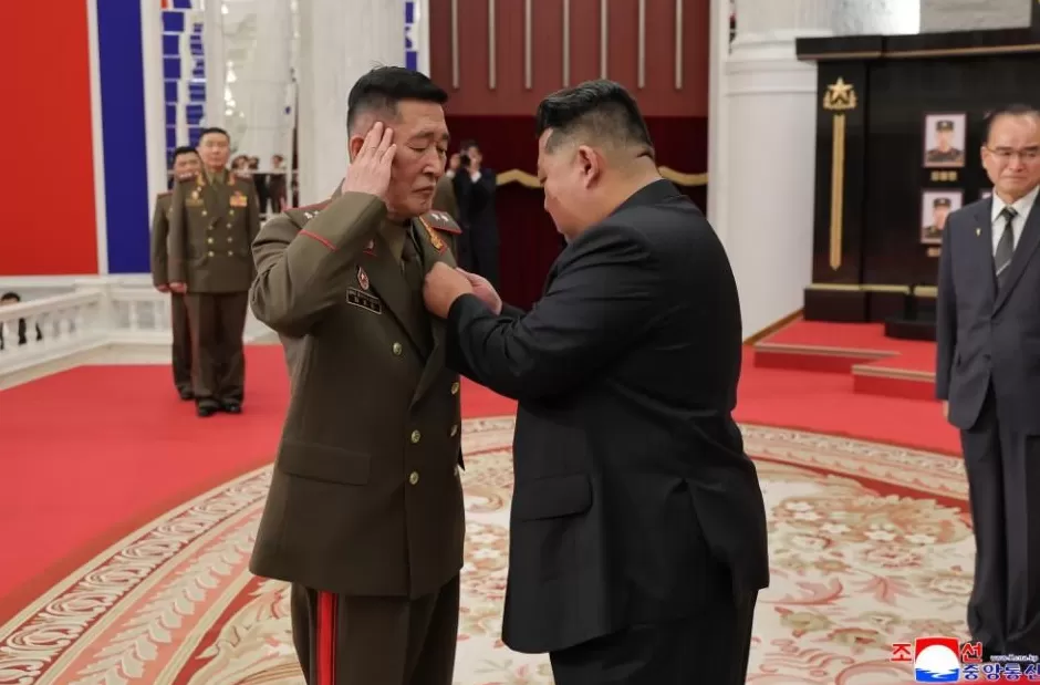 朝鲜大方展示新型无人机，金正恩很满意，还特别提到AI-第5张图片-