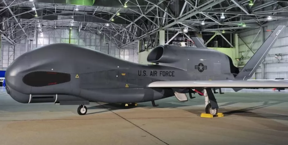 朝鲜大方展示新型无人机，金正恩很满意，还特别提到AI-第7张图片-