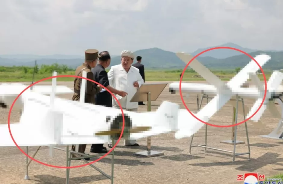 朝鲜大方展示新型无人机，金正恩很满意，还特别提到AI-第10张图片-