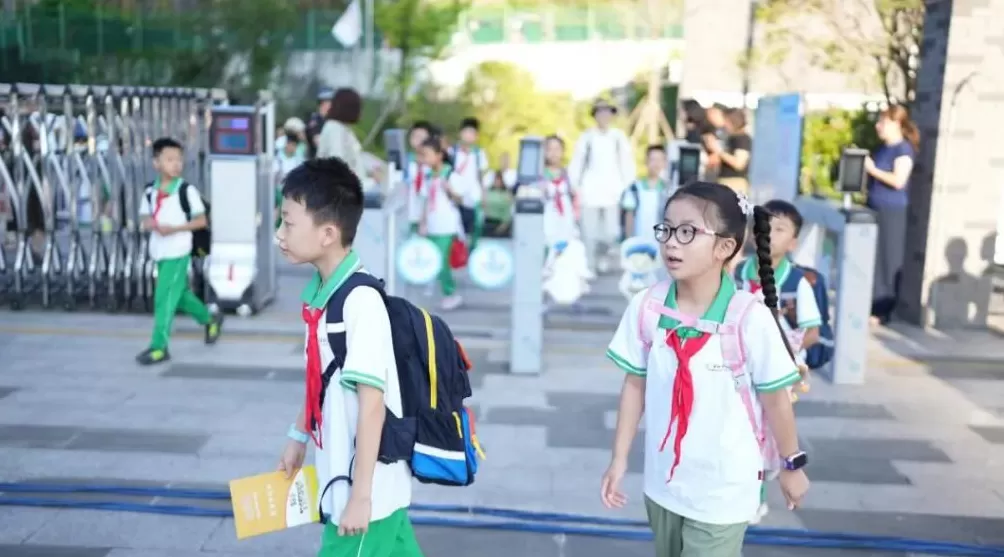 “学校饭菜有异味”，上海家长急了-第8张图片-