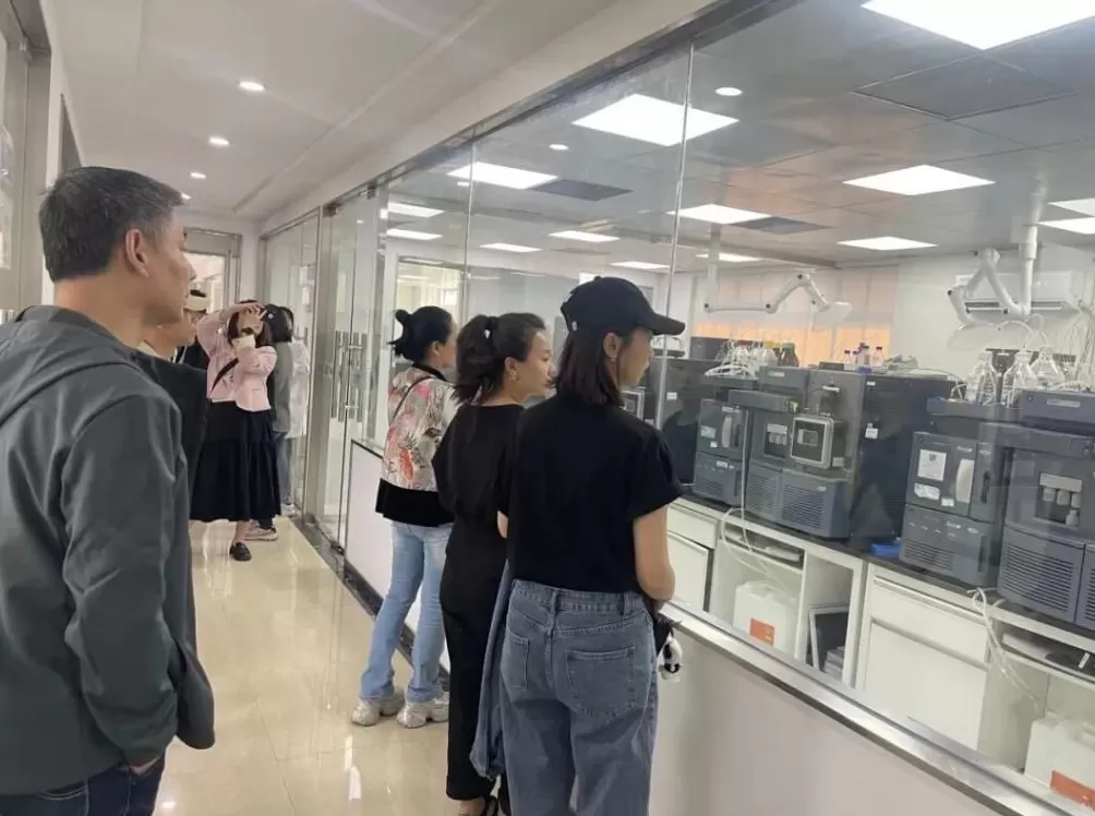 “学校饭菜有异味”，上海家长急了-第14张图片-