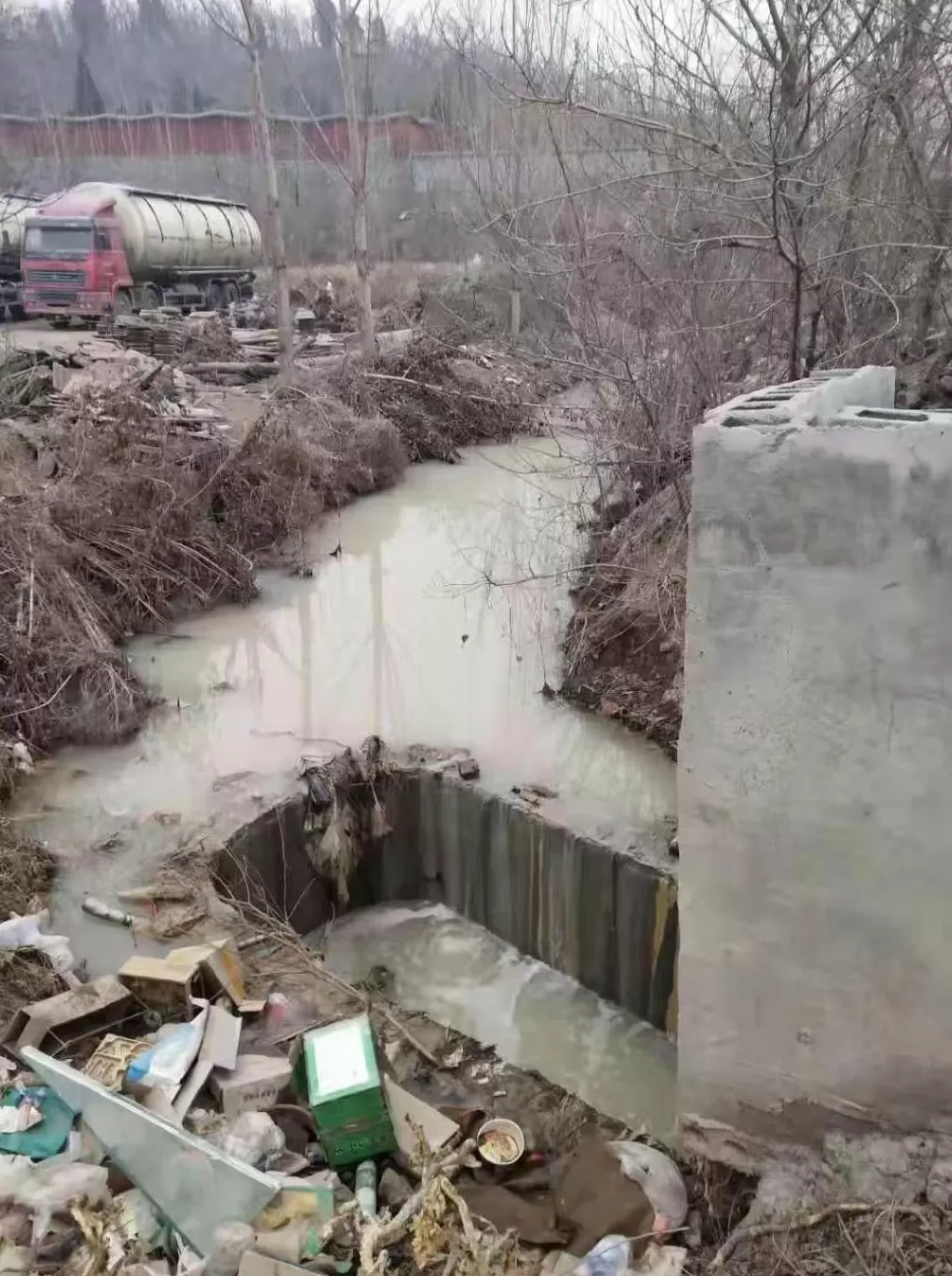 “举报污染被打获赔后被判刑”父子：恢复无罪，考虑申请国家赔偿-第3张图片-