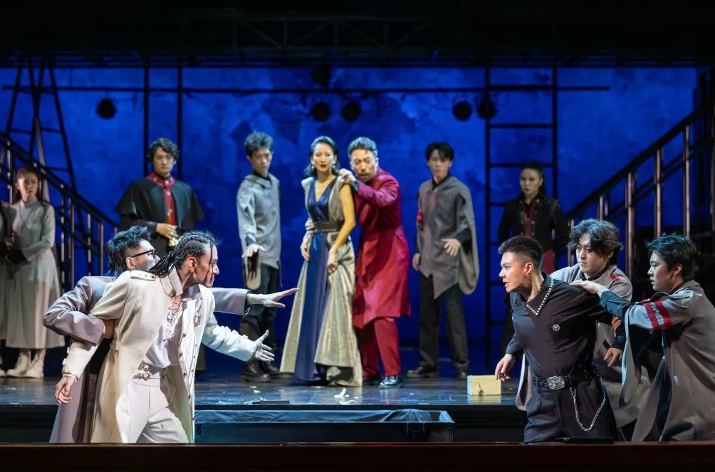 人艺新版《哈姆雷特》：仅以复仇为主题，或许已缺乏当下性-第4张图片-