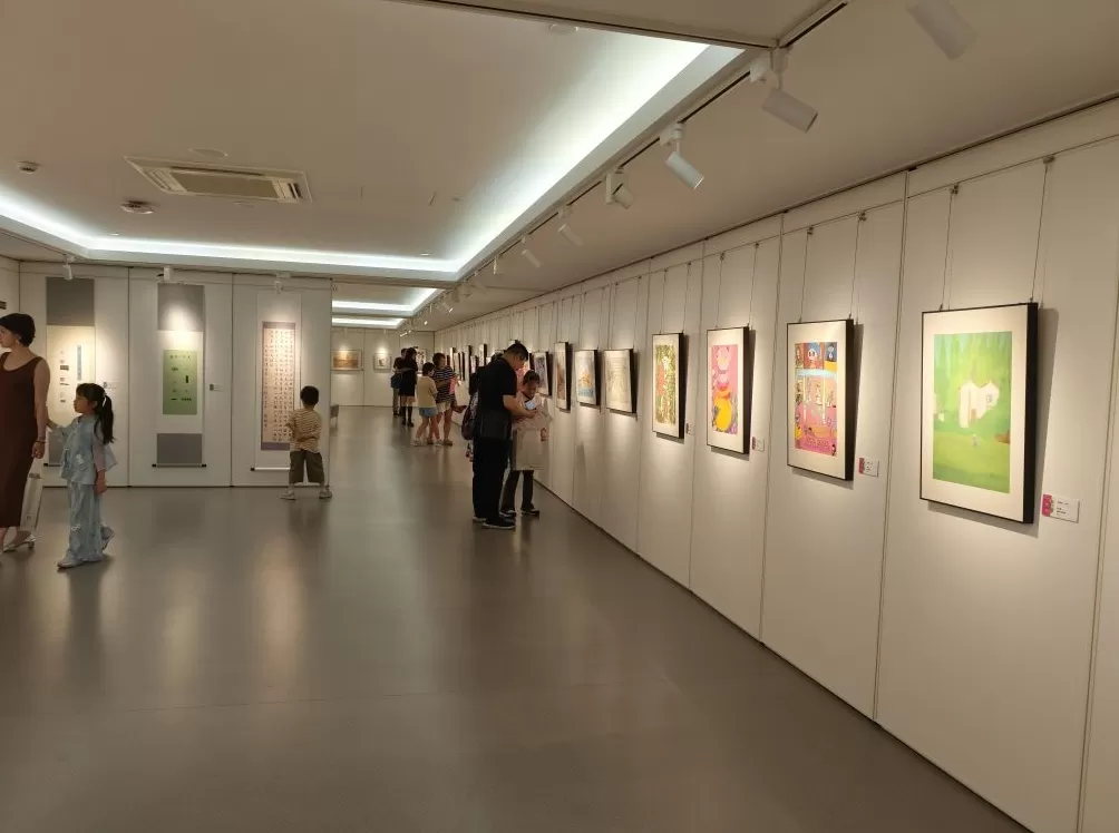 在美术书法作品中，走进孩子们天马行空的“梦想世界”-第5张图片-