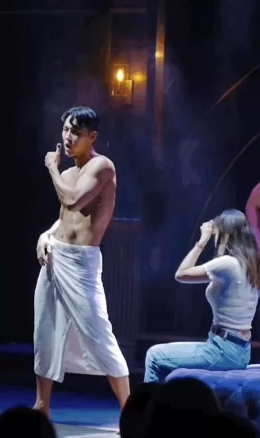 男色经济，围猎女性欲望-第2张图片-