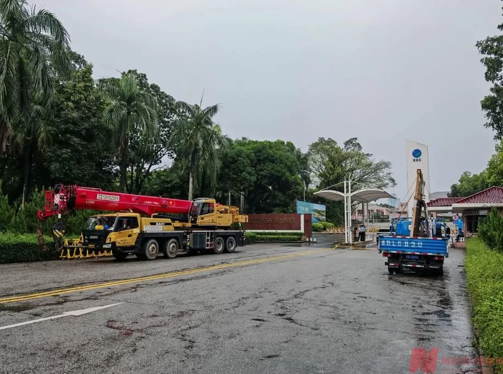 深圳首个高尔夫球场“退役”,安保人员:被政府部门接管-第1张图片- 深圳首个高尔夫球场“退役”,安保人员:被政府部门接管-第1张图片-