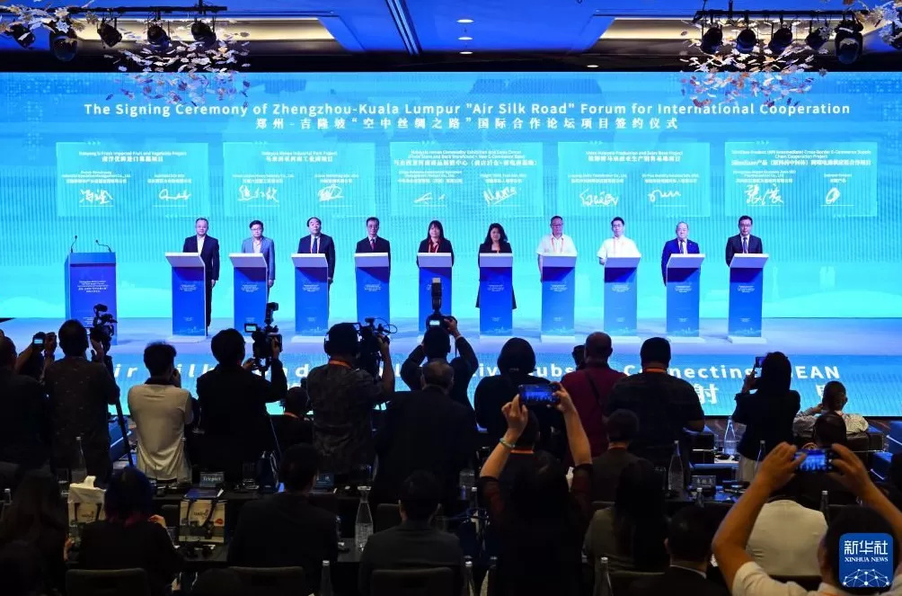 国际观察｜中马跨境“双枢纽”建设助力“空中丝绸之路”发展-第1张图片-