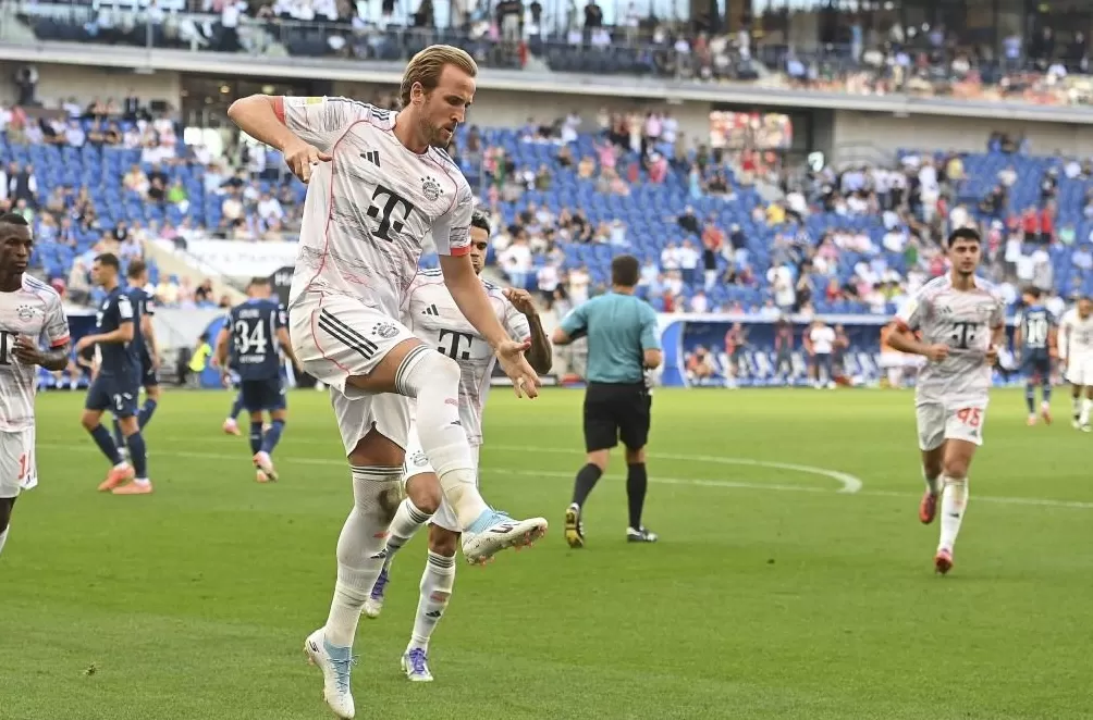 体坛联播｜C罗再刷生涯进球纪录，十人曼联赢球保阿莫林帅位-第11张图片-