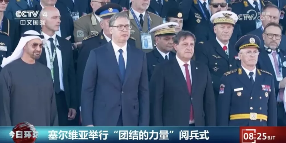 中国导弹亮相塞尔维亚阅兵式-第1张图片-