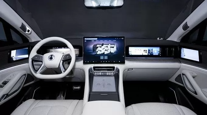 一周新车盘点 | 仰望U9赛道版首秀 上汽奥迪E5 Sportback正式上市-第11张图片-