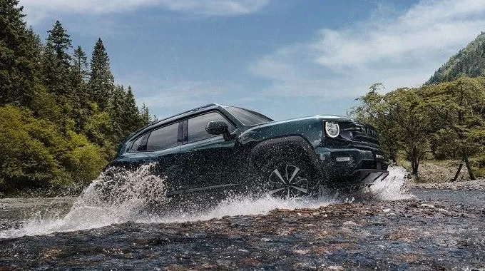 一周新车盘点 | 仰望U9赛道版首秀 上汽奥迪E5 Sportback正式上市-第7张图片-