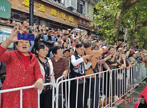 开启文旅融合新篇章，2025庐山半程马拉松鸣枪开跑-第2张图片-