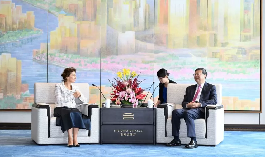 陈吉宁会见联合国教科文组织总干事阿祖莱-第1张图片-