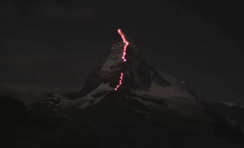 观察｜从蔡国强烟火事件看大地艺术的伦理困境-第1张图片-