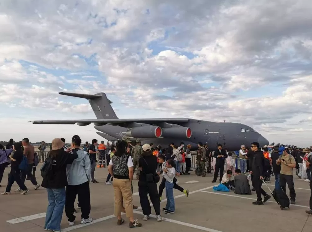 专访｜00后运-20飞行员：驾驭国之重器很自豪，我会苦练精飞，做到随时能上-第2张图片-