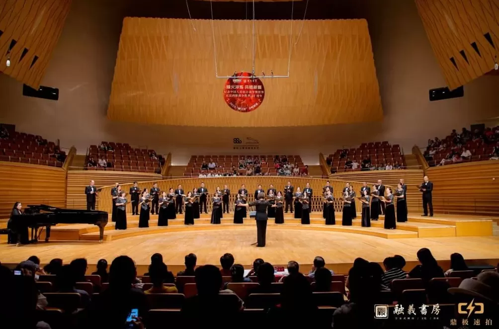 回首烽火路,上海市民以歌声致敬抗战胜利80周年-第4张图片- 回首烽火路,上海市民以歌声致敬抗战胜利80周年-第4张图片-