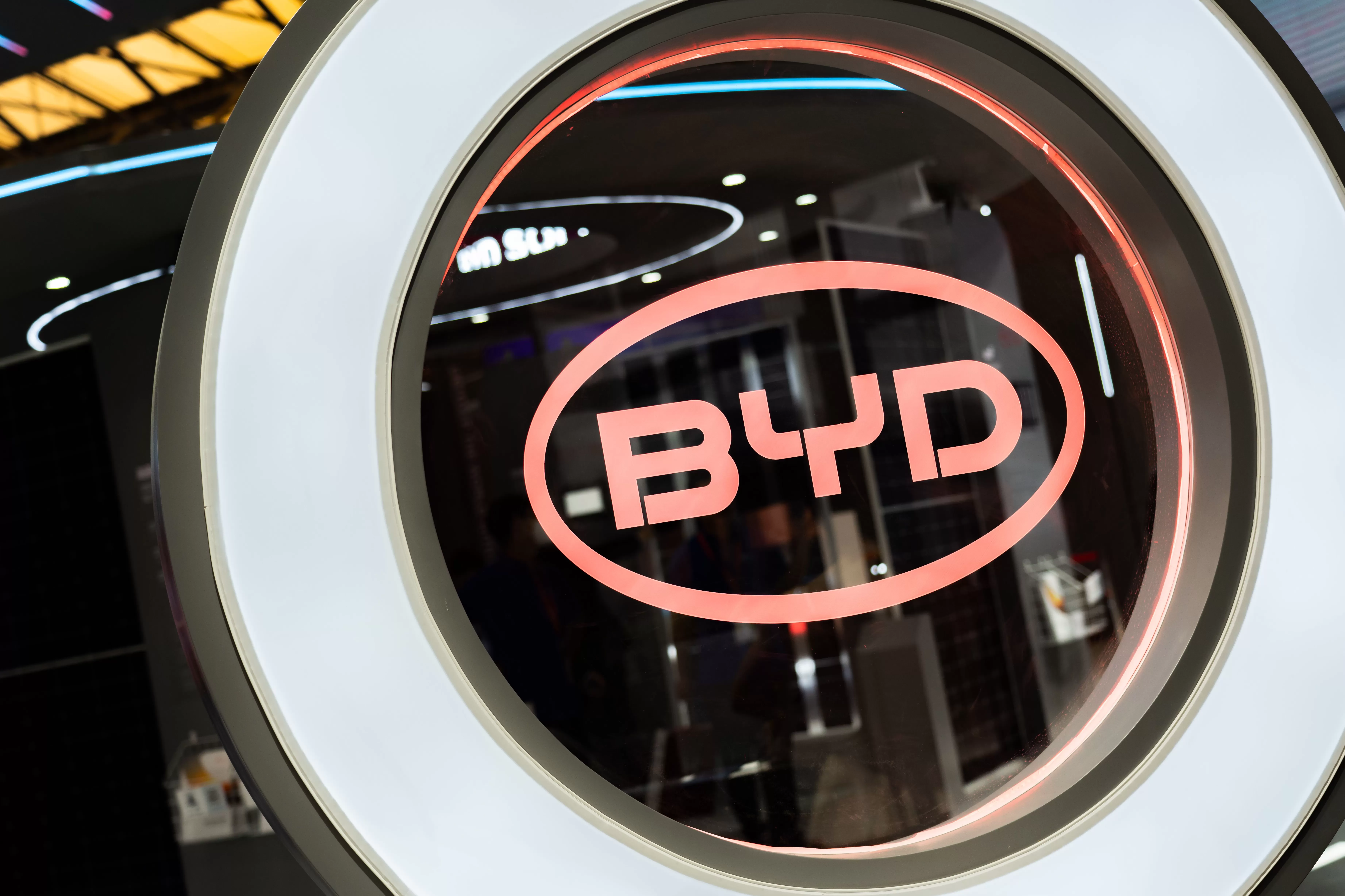 巴菲特清仓比亚迪股份，17年投资盈利超30倍，比亚迪回应-第1张图片-